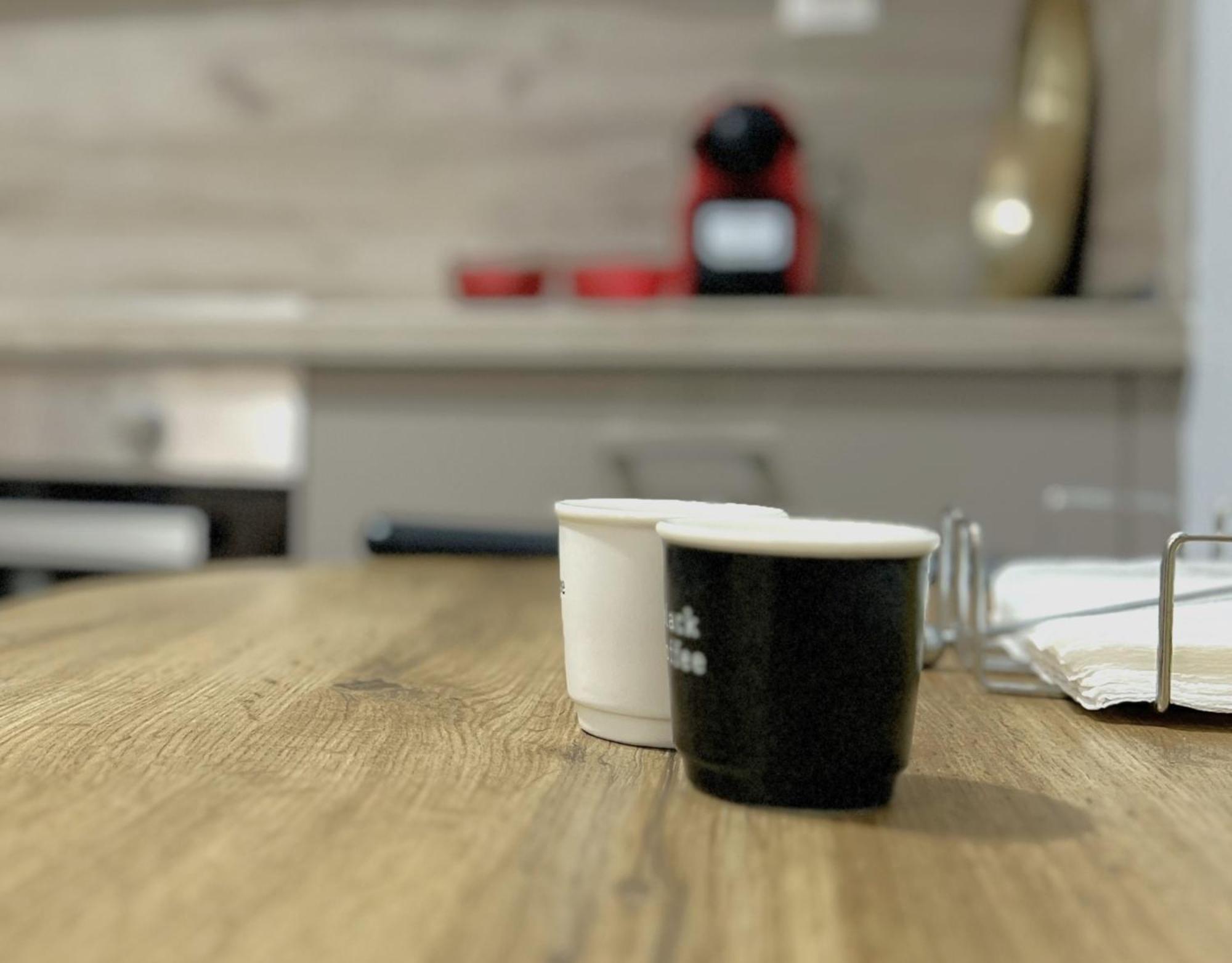 Spacetwo "Downtown Chill" By #Gimispace Lux Apt Thessaloníki Eksteriør bilde